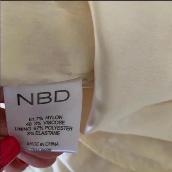 NBD Revolve Bria lace dress in ivory - Picture 8 of 8